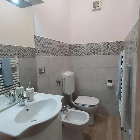 Casa Mirella Apartment *
